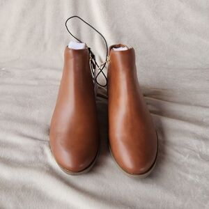 LIZ CLAIBORNE Roy Cognac 6.5 Medium